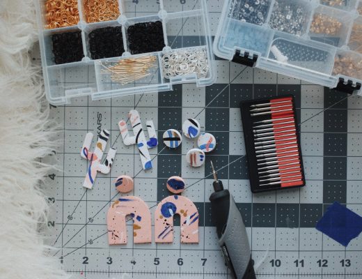 outils pour fabriquer un bijou fait main